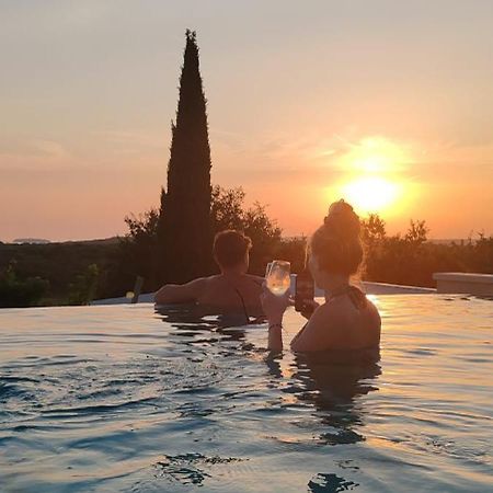 Collis Winery - Family & Friends - Mobilhome Rovinj Buitenkant foto