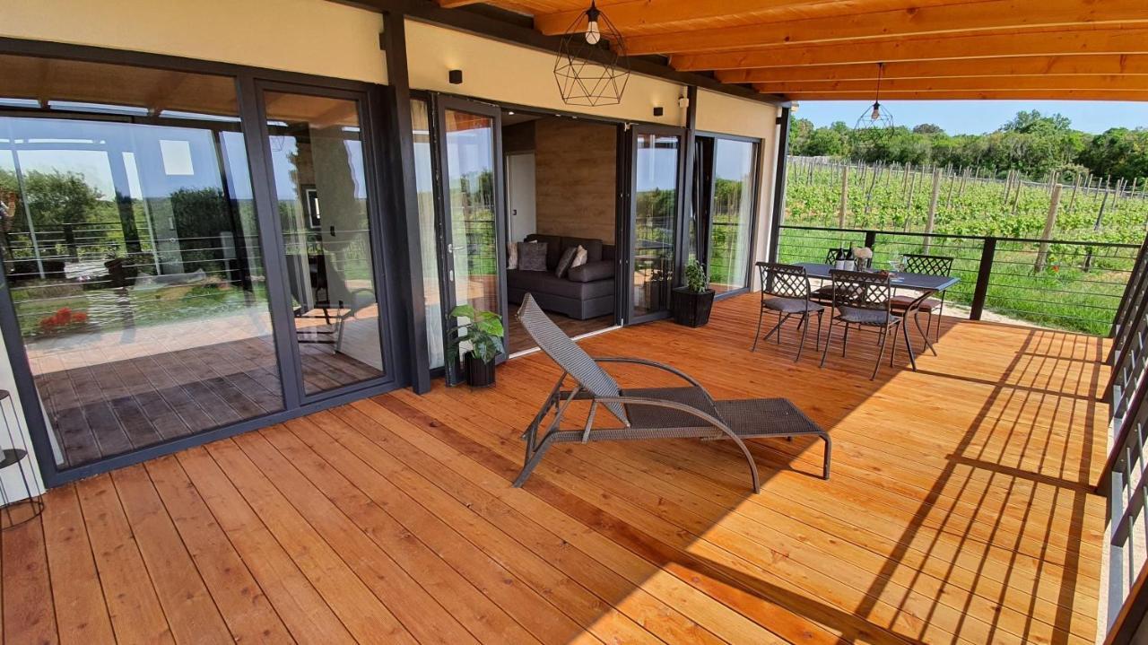Collis Winery - Family & Friends - Mobilhome Rovinj Buitenkant foto